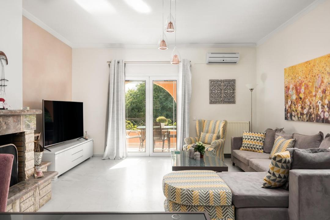 Photo of Livingroom in Alepou