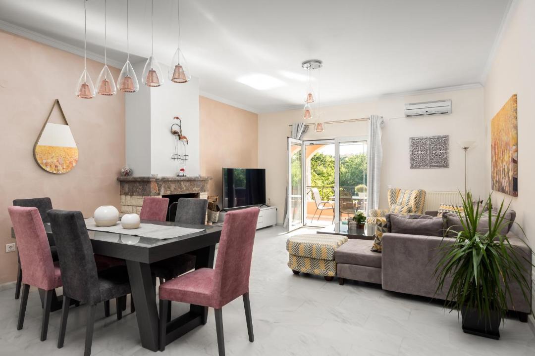 Photo of Livingroom in Alepou