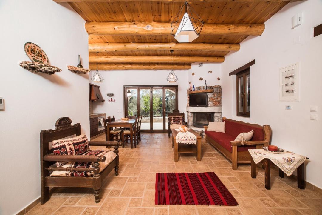 Photo of Livingroom in Aradena