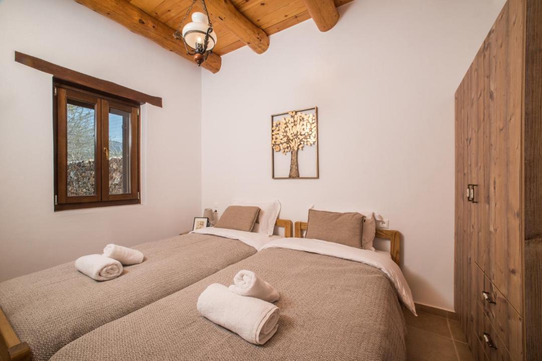 Photo of Bedroom in Aradena