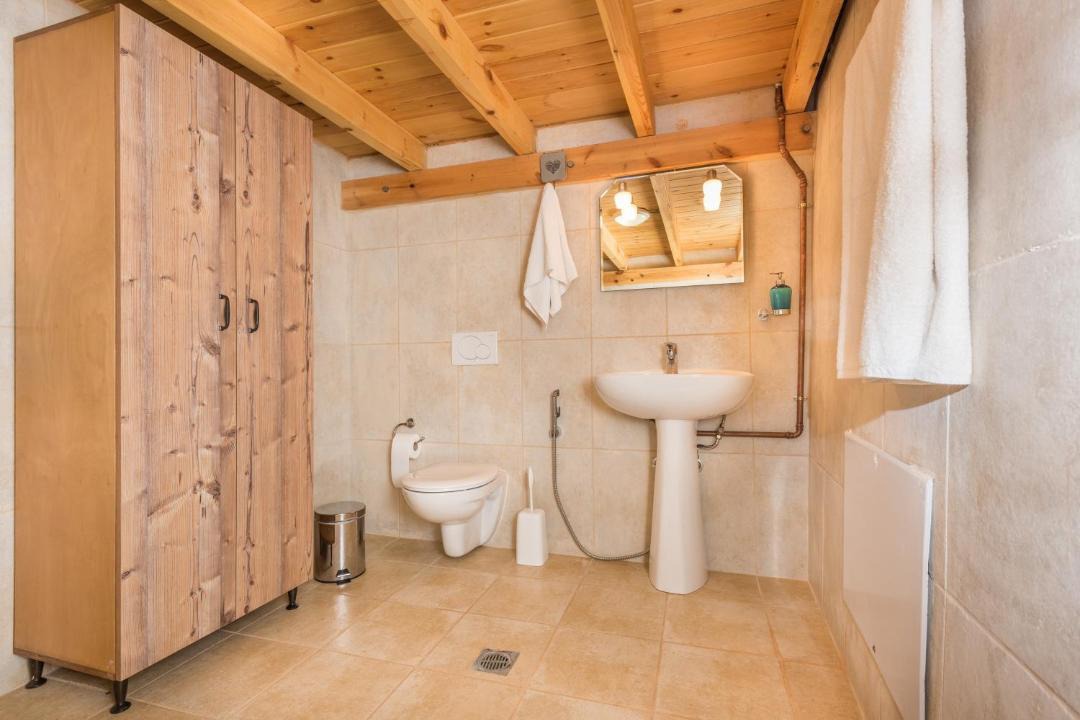 Photo of Bathroom in Aradena