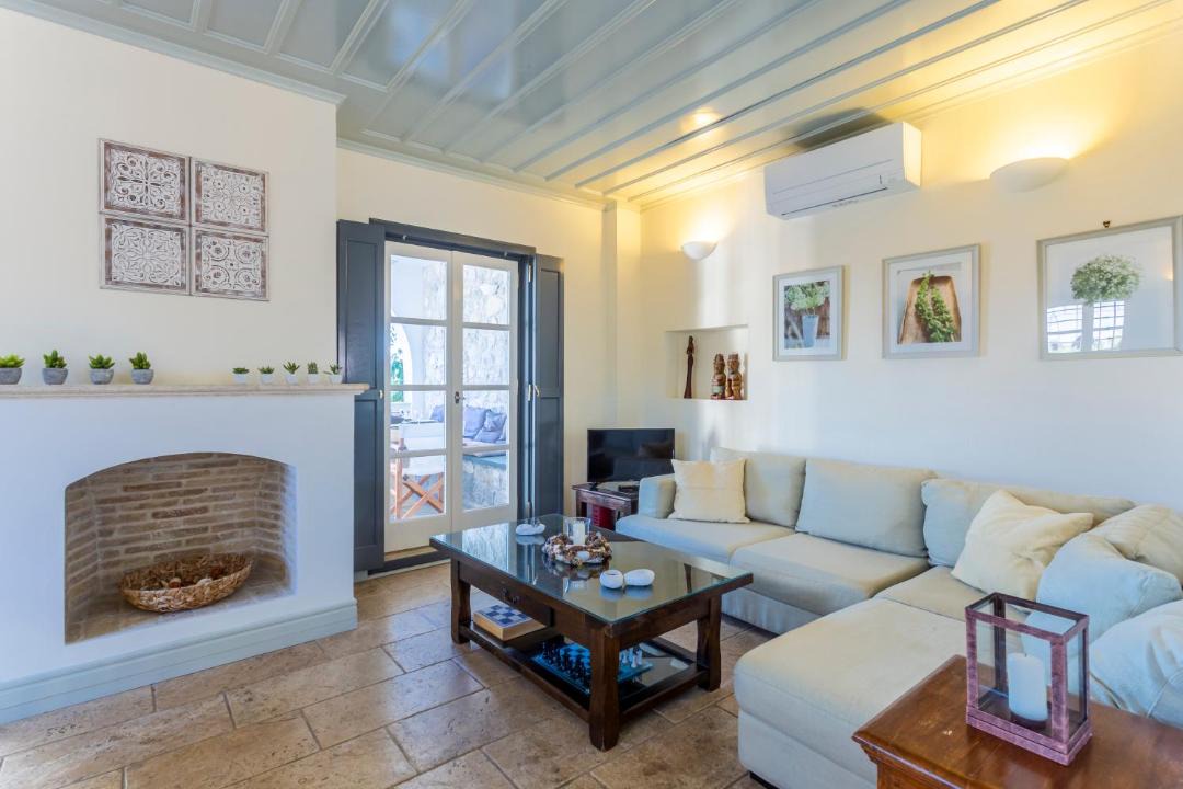 Photo of Livingroom in Spetses
