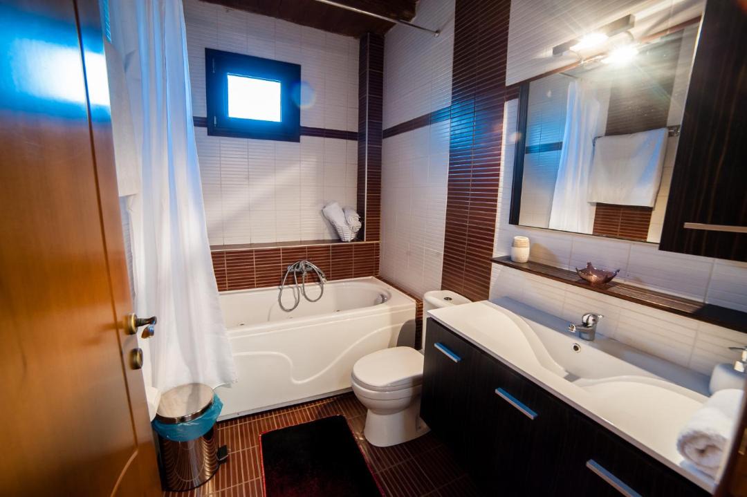 Photo of Bathroom in Aghios Athanasios