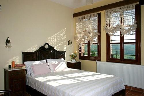 Photo of Bedroom in Koumaria