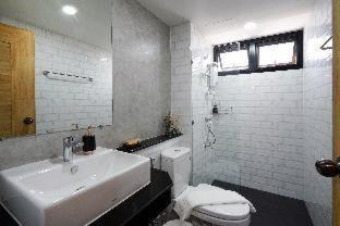 Photo of Bathroom in Nai Mueang