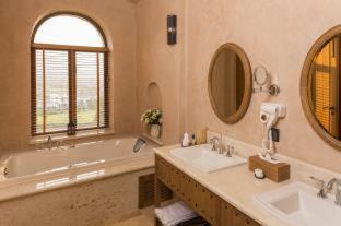 Photo of Bathroom in Pong Ta Long