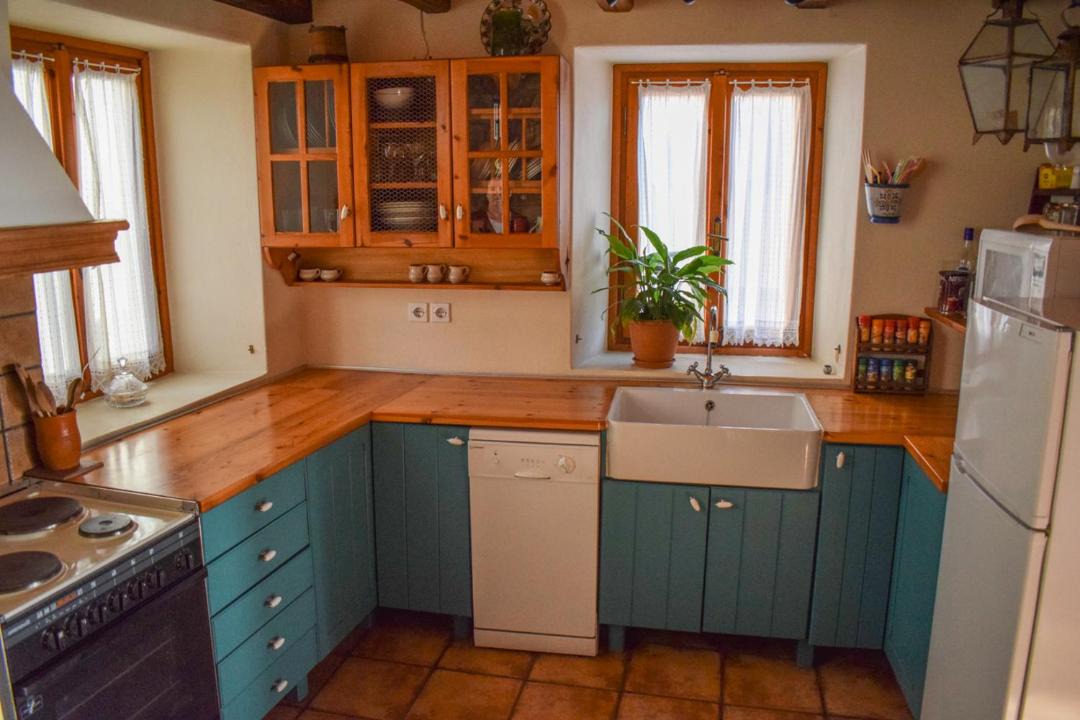 Photo of Kitchen in Mithimna