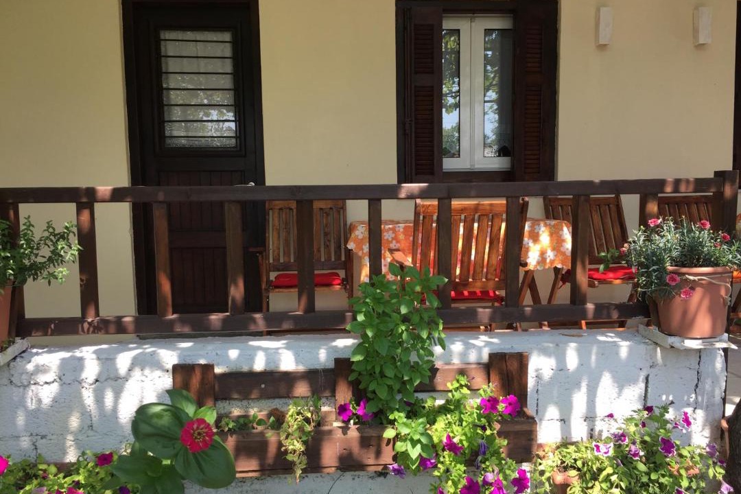 Photo of Patio Balcony in Nea Mesagkala