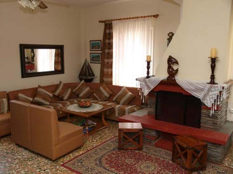 Photo of Livingroom in Ierissos