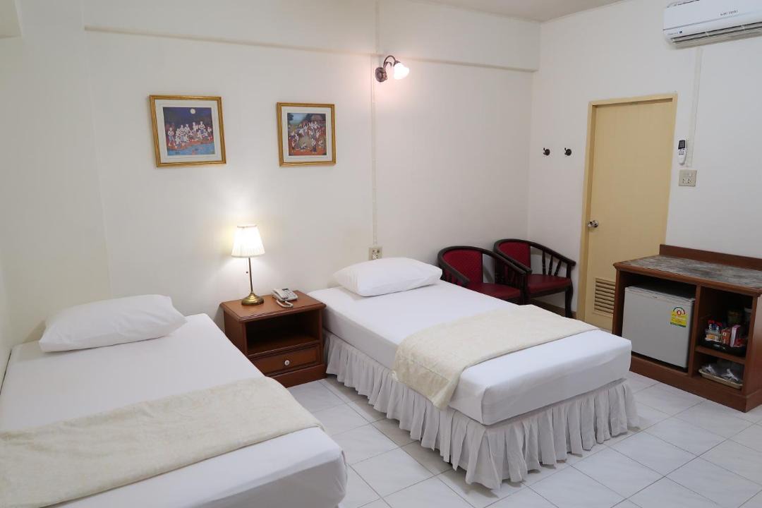 Photo of Bedroom in Samsen Nok