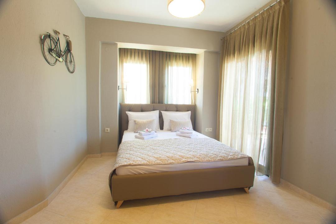 Photo of Bedroom in Toroni