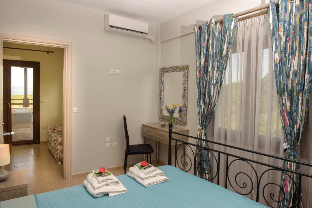 Photo of Others in Aristotelis
