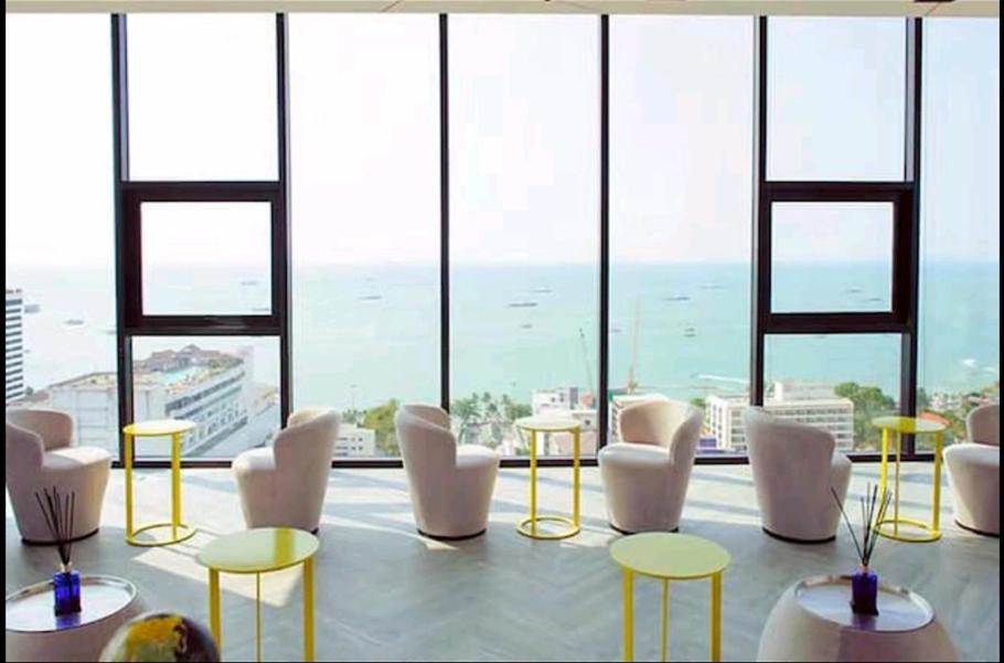 Photo of Others in Pattaya Bay