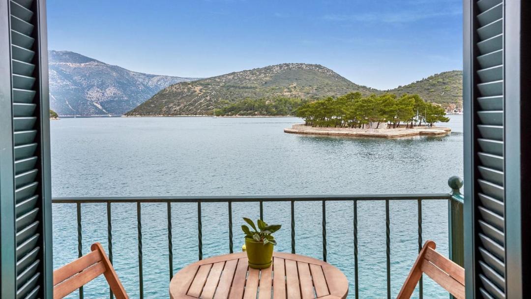 Photo of Patio Balcony in Vathy