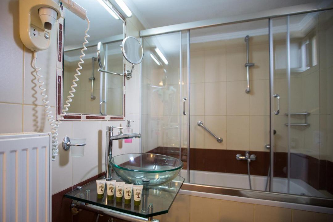 Photo of Bathroom in Andravida-Kyllini