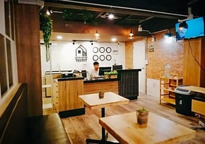White House Hostel @ Pratunam