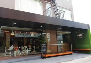 Metz Pratunam