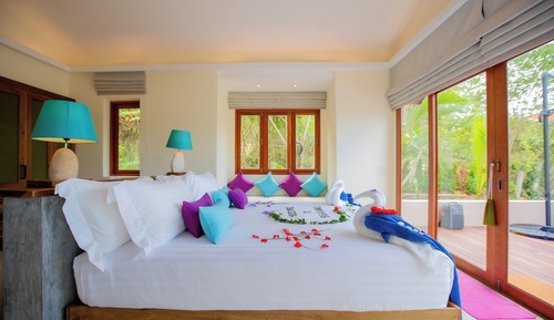 Suite, Sea View