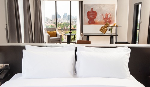 Glow Park Suite