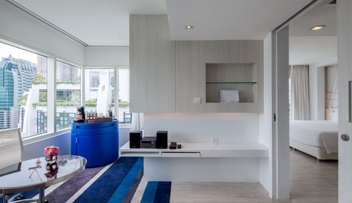 Deluxe Suite, 1 King Bed, City View