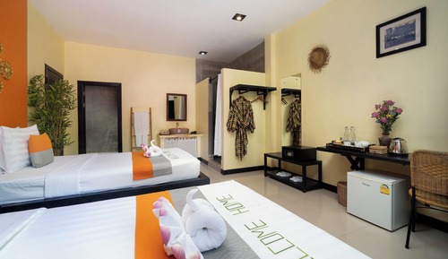 Deluxe Twin Room with Balcony - Free Pick Up