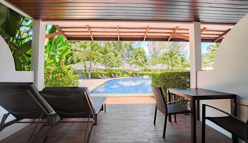 Deluxe Pool Access Room (Single)   