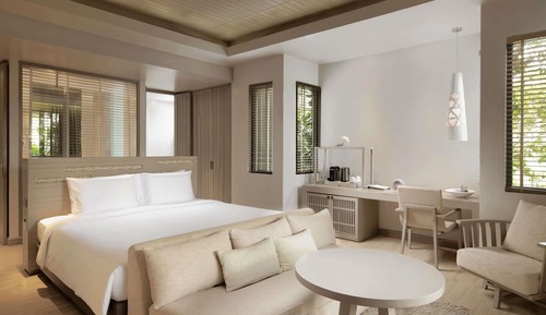 Deluxe Room, 1 King Bed (Grand)