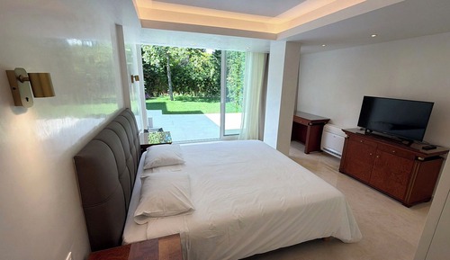 Garden Suite