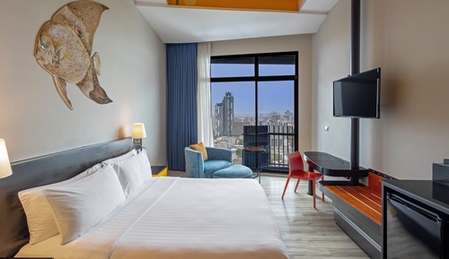 Deluxe Ocean View 1 King