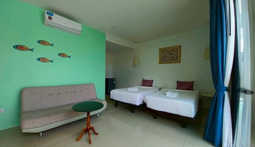 Standard Twin Room