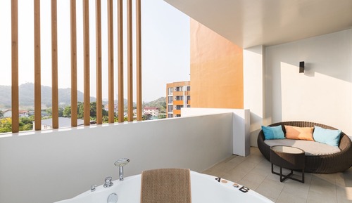 Jacuzzi Suite