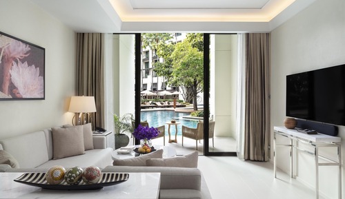Duplex Cabana Room with Direct Pool Access ( Executive Lounge Benefit )