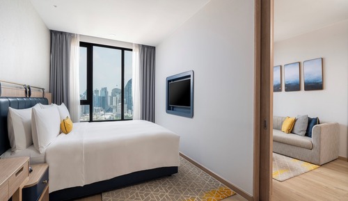 Suite, 1 Bedroom, Kitchen (High Floor)