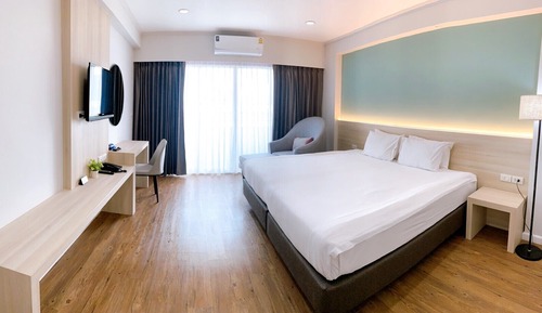 Deluxe Room, City View