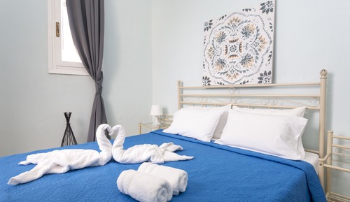 Family Apartment, 2 Bedrooms, Partial Sea View