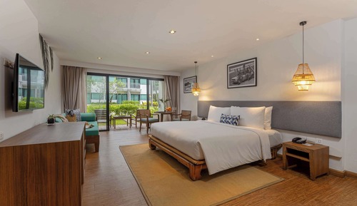 Premier Room, 1 King Bed with Sofa bed, Terrace (Garden)