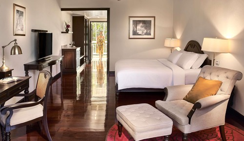 Superior Room, 1 King Bed, Balcony