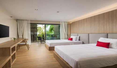 Deluxe Room, 2 Queen Beds, Jet Tub