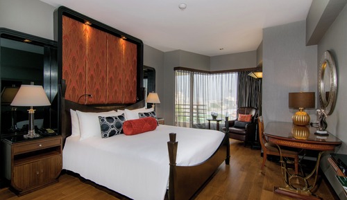 Deluxe suite