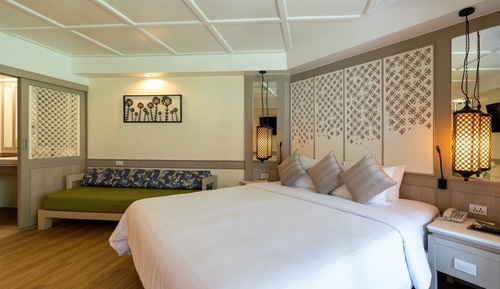 Deluxe Room (Bhuri Wing)