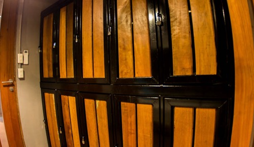 8-Beds Mixed Shared Dormitory