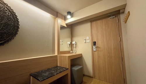 Double Bed - Shared Bathroom 201