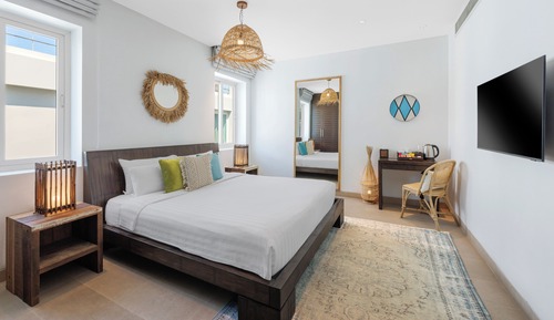 Deluxe King Room