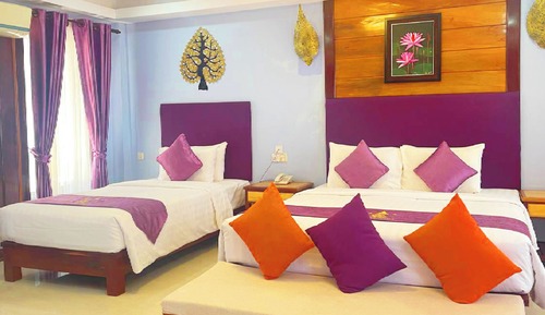 Premier Suite Twin with Pool Access