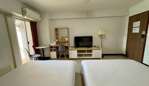 Standard Twin Room