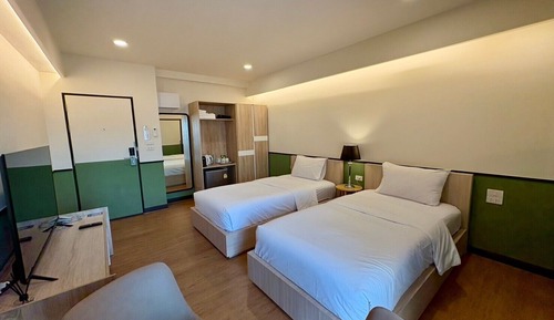 Deluxe Twin Room