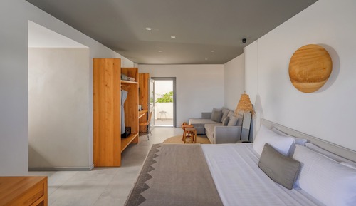 King Suite with Spa Bath
