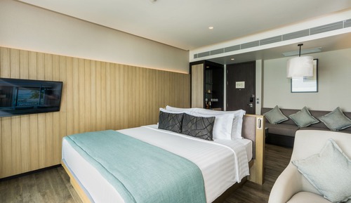 Premier Seaview Studio
