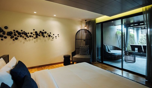 Pool Suite