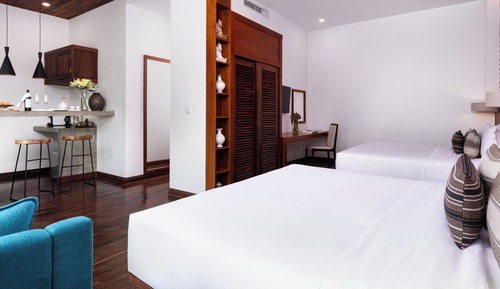 Royal Two-Bedroom Family Suite - Free Laundry + Airport Pick-Up